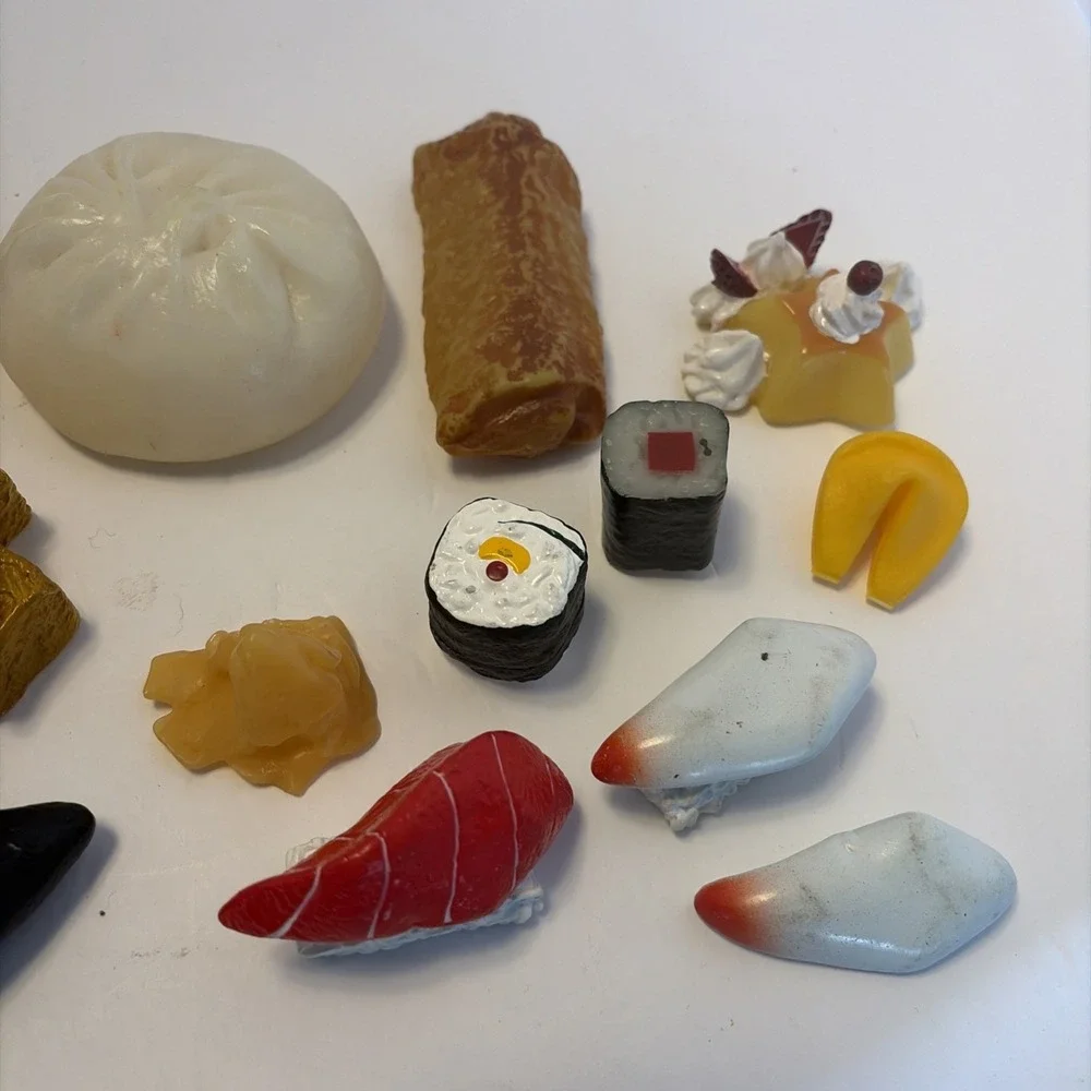 Fake Sushi 16Pcs Artificial Food Realistic Play Food Asian Maki Soy Sauce